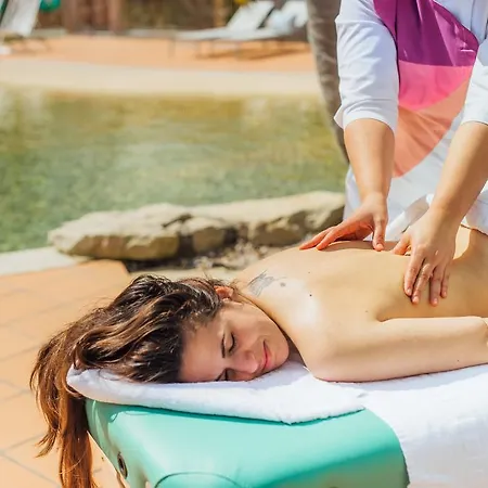 Lagoon Wellness Retreat (adults Only) מלון דירות 3*
