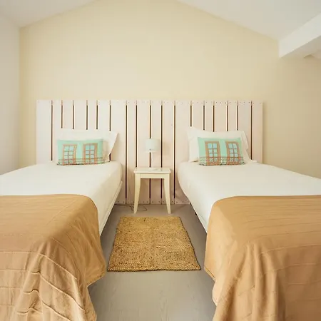 Lagoon Wellness Retreat (adults Only) מלון דירות 3*